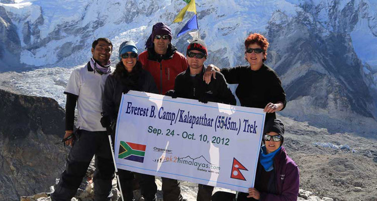 at-the-summit-of-kalapatthar